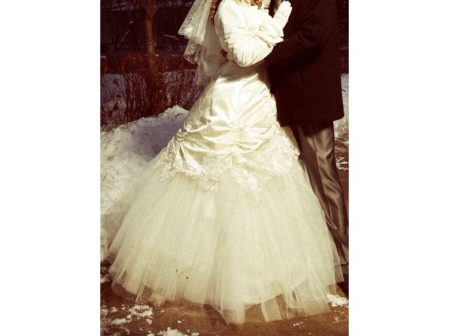 Свадебное платье в городе Волжск, фото 3, стоимость: 6 000 руб.
