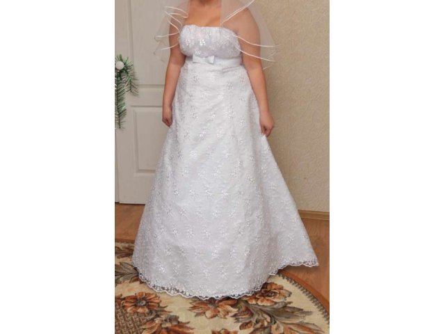Продам свадебное платье в городе Чебаркуль, фото 1, стоимость: 4 500 руб.