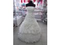 Кремовое Свадбное платье со шлейфом в городе Чебаркуль, фото 5, стоимость: 6 000 руб.