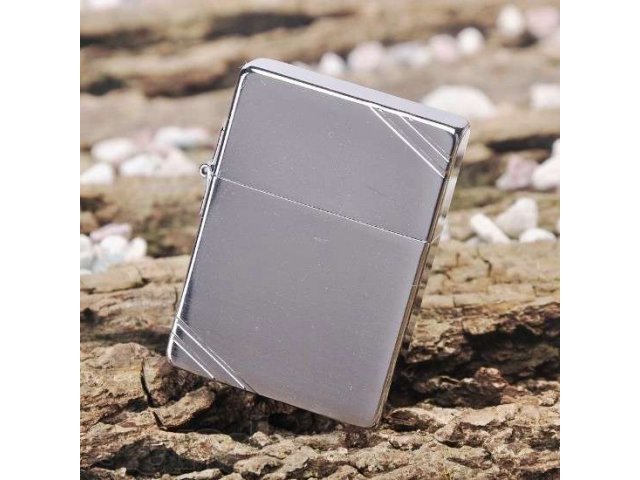 Зажигалка Zippo 260 classic vintage high polish chrome в городе Москва, фото 2, стоимость: 1 000 руб.