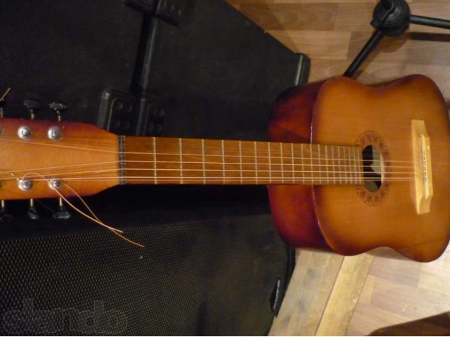 12-струнная гитара в городе Златоуст, фото 1, стоимость: 1 500 руб.