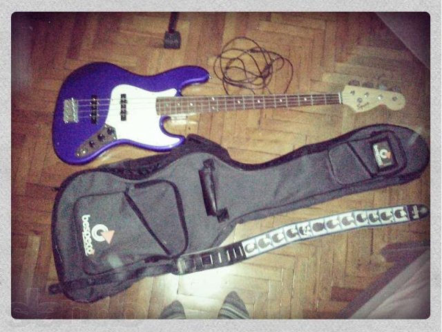 Бас Гитара Fender Squier Affinity Bass в городе Санкт-Петербург, фото 1, стоимость: 10 000 руб.