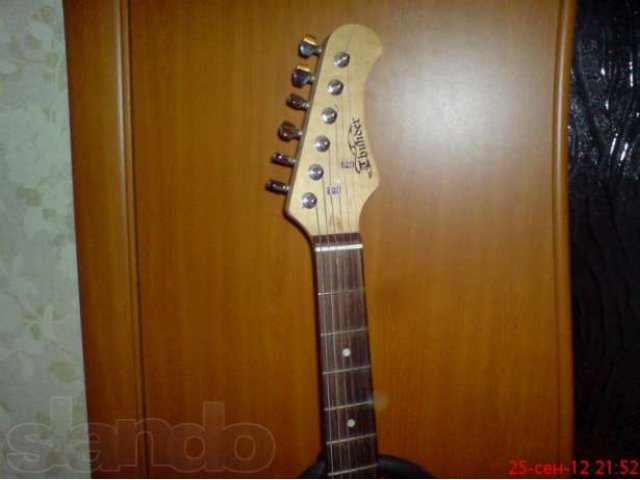 Продам гитару в городе Пермь, фото 3, Электрогитары