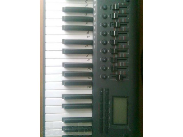 Axiom 61 midi keyboard в городе Ангарск, фото 4, стоимость: 11 000 руб.