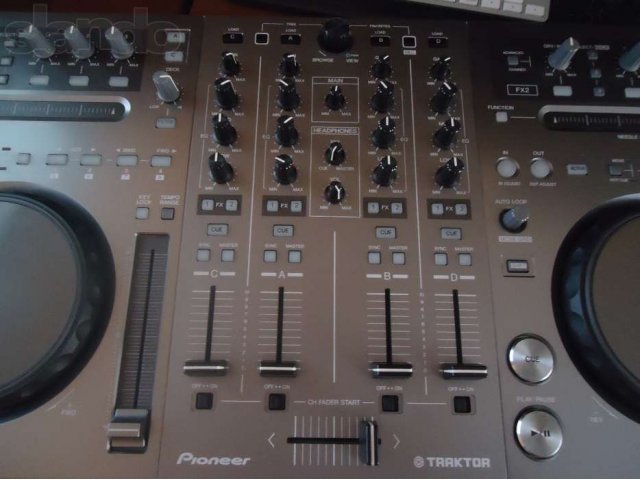 DJ Controller Pioneer DDJ T-1 в городе Иркутск, фото 4, стоимость: 20 000 руб.