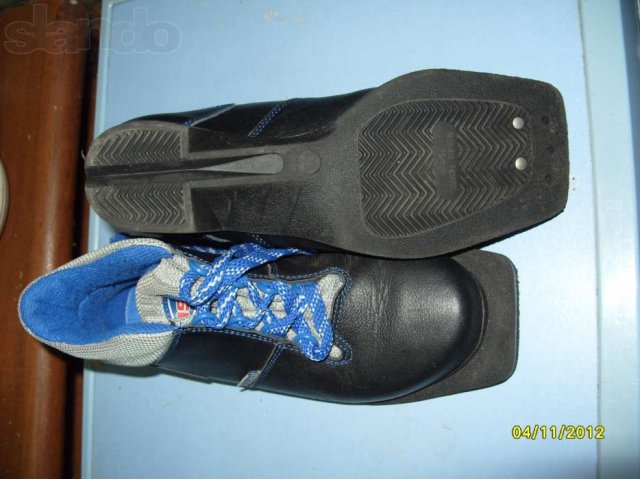 лыжные ботинки в городе Пушкино, фото 2, стоимость: 500 руб.
