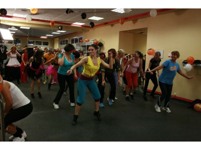 Танцевальная фитнес программа ZUMBA в городе Москва, фото 5, Московская область