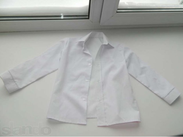 Рубашка белая на рост 104 в городе Екатеринбург, фото 1, стоимость: 150 руб.