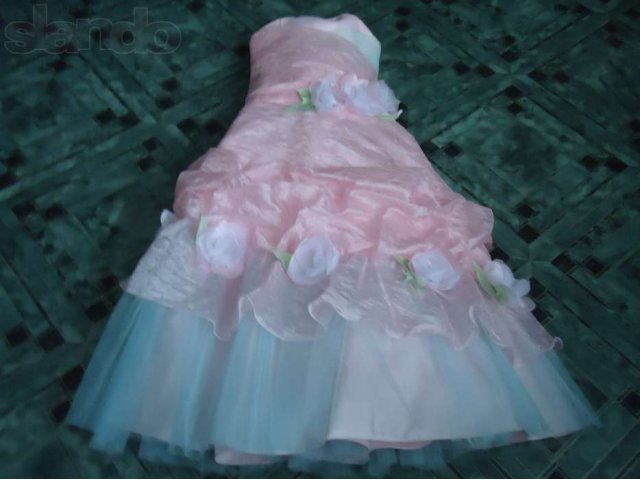 продам платье в городе Каменск-Уральский, фото 1, стоимость: 1 500 руб.