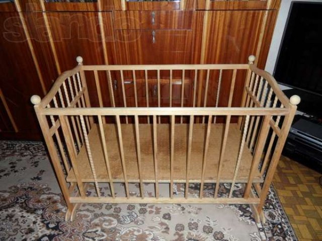 Продам детскую кроватку в городе Нижний Новгород, фото 1, стоимость: 1 300 руб.