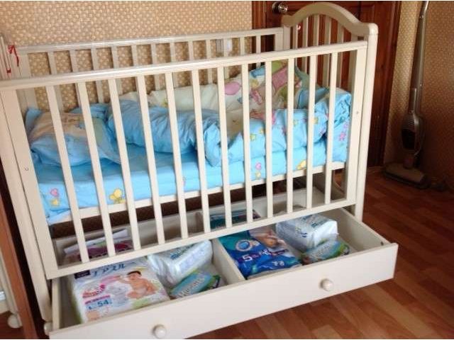 комплект детской мебели - кроватка + комод в городе Радужный, фото 1, стоимость: 17 000 руб.
