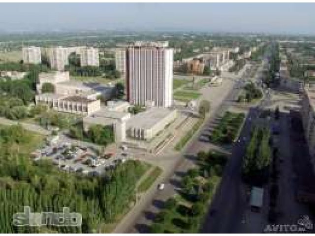 Сдам хорошую 3-ку в центре в городе Волжский, фото 1, стоимость: 10 000 руб.