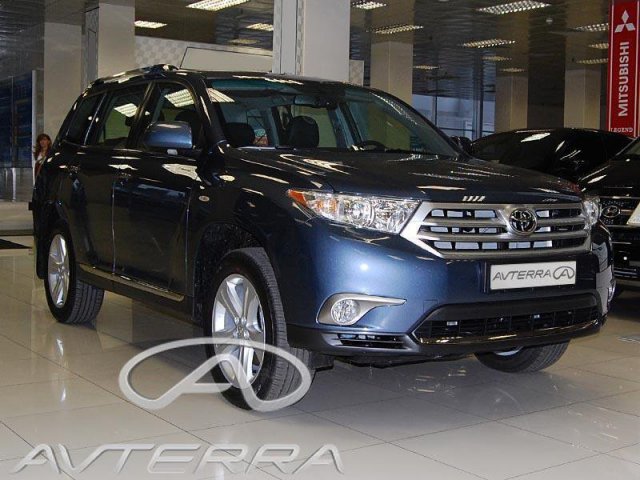 Toyota Highlander 2013г.  автомат 3456см.  куб в городе Москва, фото 1, Toyota