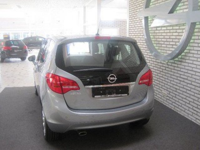 Продается автомобиль Opel Meriva 2012 года в городе Москва, фото 8, стоимость: 744 500 руб.