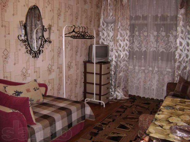 сдается комната в 4х комнатной квартире. в городе Екатеринбург, фото 1, стоимость: 10 500 руб.