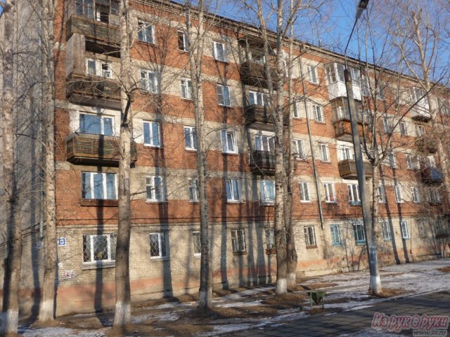 1-комн.  квартира,  Рябикова б-р,  3,  2/5,  площадь:  общая 32 кв. м.,  жилая 19 кв. м.,  кухня 6 кв. м.,  с/у совмещённый,  типовой,  городской.. . в городе Иркутск, фото 1, Вторичный рынок