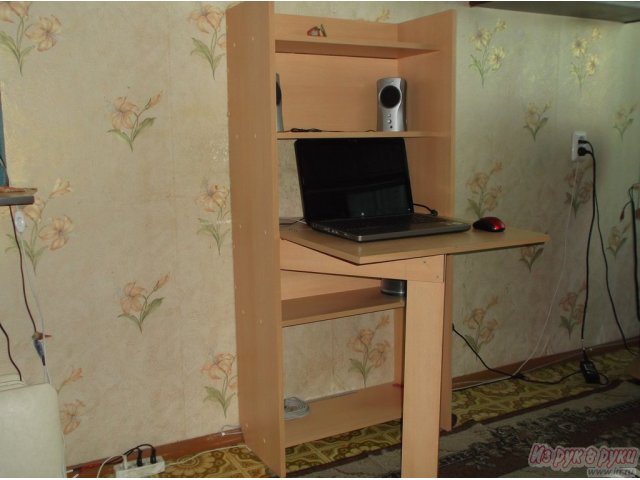 стол компьютерный раскладной в городе Нижний Новгород, фото 1, стоимость: 1 800 руб.