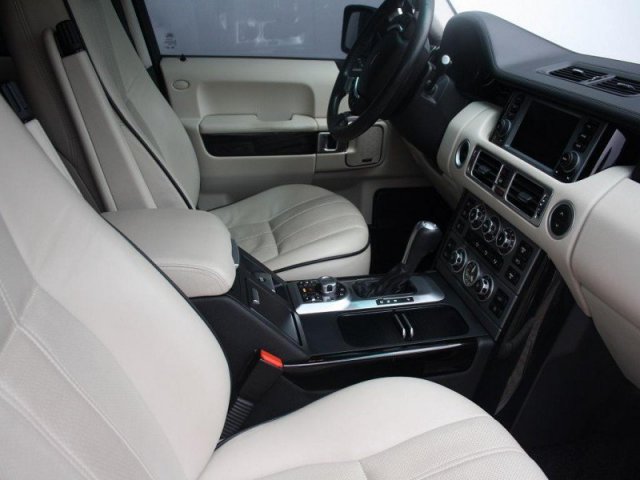 Land Rover Range Rover,  внедорожник,  2009 г. в.,  пробег:  52000 км.,  автомат,  4,196 л в городе Москва, фото 2, Land Rover