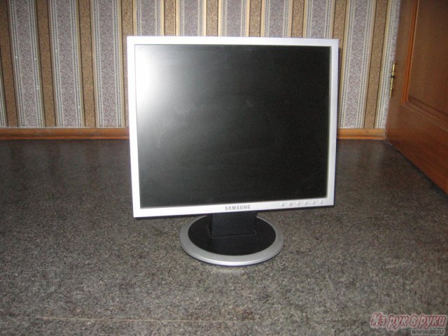 Продам:  ЖК монитор Samsung SyncMaster 740N в городе Омск, фото 1, стоимость: 1 700 руб.