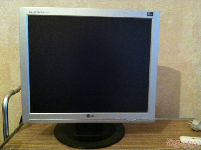 Продам:  ЖК монитор LG Flatron L1717S в городе Санкт-Петербург, фото 2, стоимость: 1 500 руб.