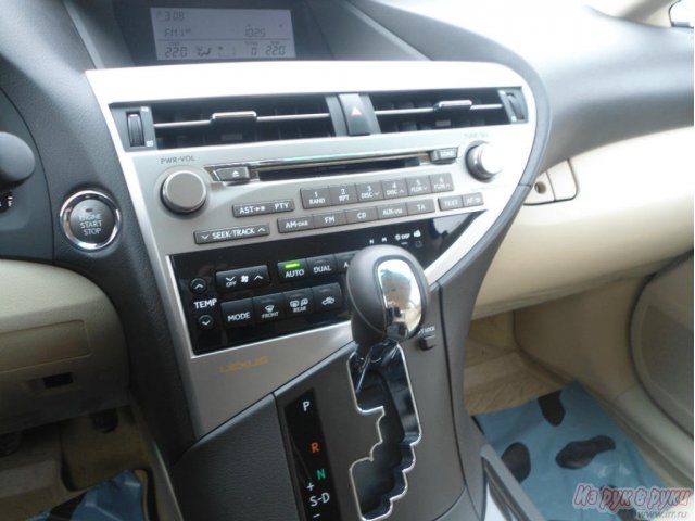 Lexus RX 270,  внедорожник,  2010 г. в.,  пробег:  55000 км.,  автоматическая,  2.6 л в городе Калининград, фото 4, стоимость: 1 670 000 руб.