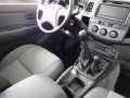 Toyota Hilux Pick Up 2013г.  механика 2500см.  куб в городе Санкт-Петербург, фото 5, стоимость: 1 020 000 руб.