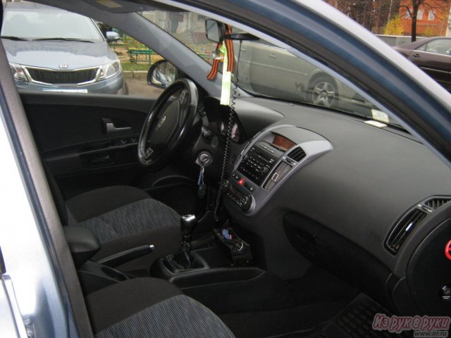 KIA Cee’d,  хэтчбек,  2008 г. в.,  пробег:  129000 км.,  механическая,  1.6 л в городе Краснознаменск, фото 1, Калининградская область