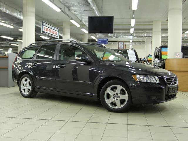 Volvo V50,  2010 г. в.,  механическая,  1600 куб.,  пробег:  62013 км. в городе Москва, фото 1, стоимость: 655 555 руб.