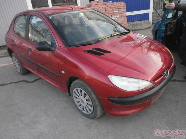 Продается Peugeot 206,  цвет:  красный,  двигатель: 1.1 л,  60 л. с.,  кпп:  механика,  кузов:  Седан,  пробег:  157556 км в городе Саратов, фото 1, стоимость: 160 000 руб.