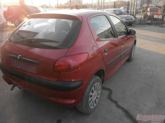 Продается Peugeot 206,  цвет:  красный,  двигатель: 1.1 л,  60 л. с.,  кпп:  механика,  кузов:  Седан,  пробег:  157556 км в городе Саратов, фото 4, стоимость: 160 000 руб.