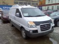 Продается Hyundai STAREX,  цвет:  белый,  двигатель: 2.5 л,  145 л. с.,  кпп:  механическая,  кузов:  фургон,  пробег:  102000 км в городе Ижевск, фото 1, Удмуртия