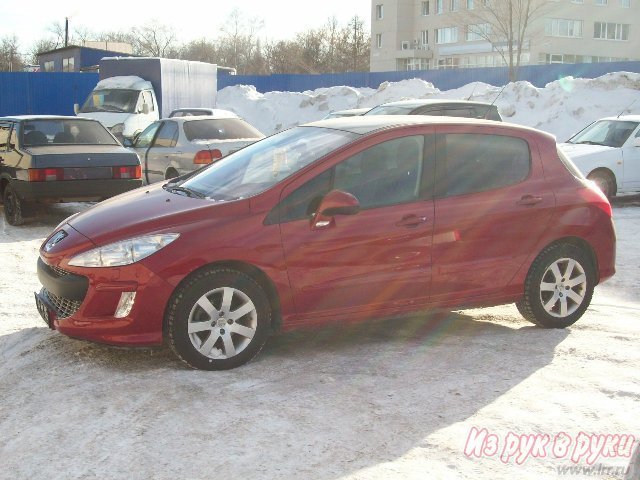 Продается Peugeot 308,  цвет:  красный,  двигатель: 1.6 л,  120 л. с.,  кпп:  автомат,  кузов:  Хэтчбек,  пробег:  40058 км в городе Саратов, фото 4, стоимость: 430 000 руб.