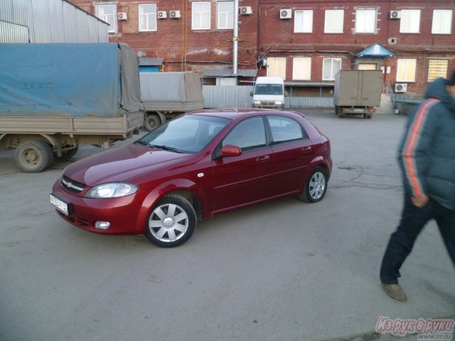 Chevrolet Lacetti,  хэтчбек,  2009 г. в.,  пробег:  80000 км.,  автоматическая,  1.6 л в городе Ростов-на-Дону, фото 3, Ростовская область