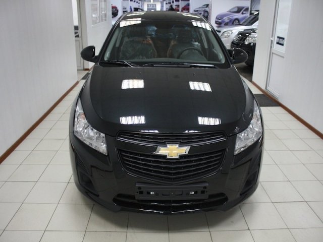 Chevrolet Cruze,  седан,  2013 г. в.,  механика,  1,6 л,  цвет:  черный в городе Москва, фото 5, Chevrolet