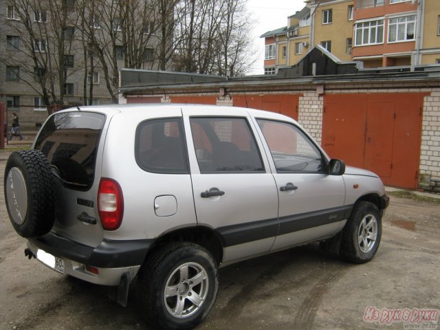 Chevrolet Niva,  внедорожник,  2004 г. в.,  пробег:  108000 км.,  автоматическая в городе Псков, фото 5, Псковская область