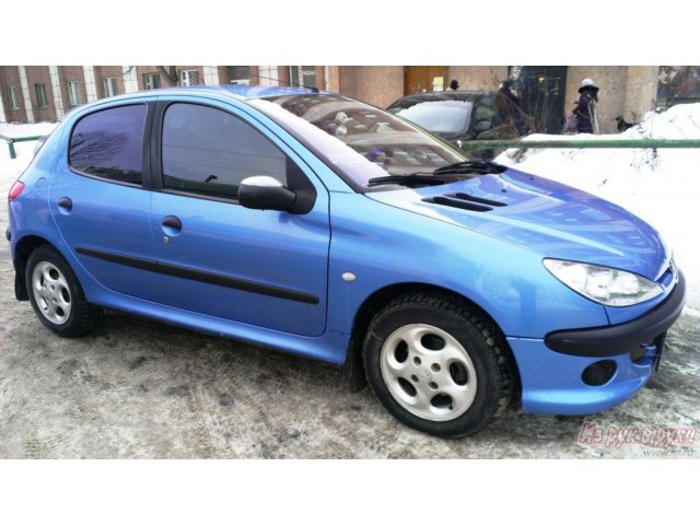 Peugeot 206,  хэтчбек,  2002 г. в.,  пробег:  117000 км.,  автоматическая,  1.4 л в городе Пермь, фото 4, стоимость: 215 000 руб.