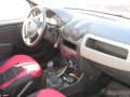 Renault Logan,  седан,  2010 г. в.,  пробег:  30000 км.,  механическая,  1.4 л в городе Ижевск, фото 2, стоимость: 300 000 руб.