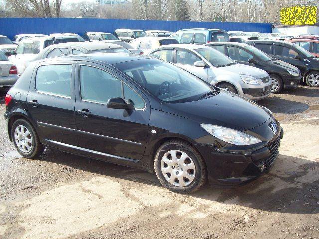 Продается Peugeot 307,  цвет:  черный,  двигатель: 1.6 л,  109 л. с.,  кпп:  автомат,  кузов:  Хэтчбек,  пробег:  74575 км в городе Саратов, фото 3, стоимость: 325 000 руб.