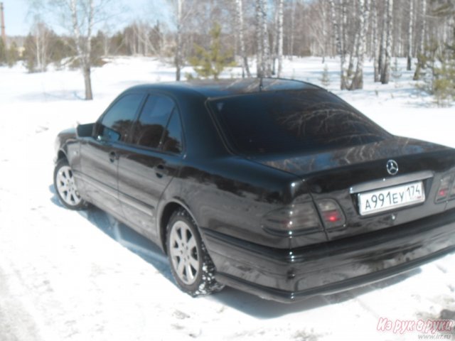 Mercedes E 240,  седан,  1998 г. в.,  пробег:  277000 км.,  автоматическая,  2.4 л в городе Сатка, фото 4, стоимость: 355 000 руб.