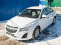 Chevrolet Cruze,  седан,  2013 г. в.,  механика,  1,6 л,  цвет:  белый в городе Москва, фото 1, Московская область