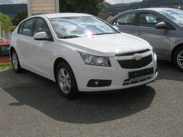 Продается автомобиль Chevrolet Cruze 2012 года в городе Москва, фото 1, стоимость: 649 000 руб.