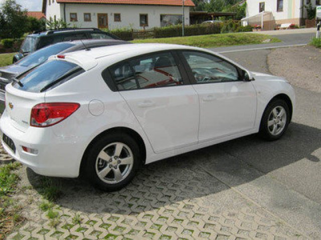 Продается автомобиль Chevrolet Cruze 2012 года в городе Москва, фото 4, стоимость: 649 000 руб.