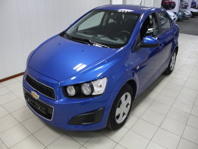 Chevrolet Aveo,  седан,  2013 г. в.,  автомат,  1,6 л,  цвет:  синий в городе Москва, фото 6, Chevrolet