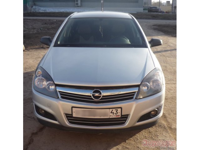 Opel Astra,  хэтчбек,  2007 г. в.,  пробег:  75000 км.,  механическая,  1.4 л в городе Киров, фото 3, стоимость: 415 000 руб.