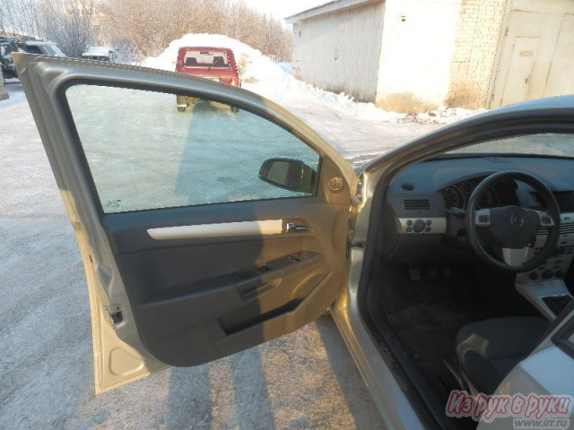 Opel Astra,  хэтчбек,  2008 г. в.,  пробег:  160000 км.,  механическая,  1.3 л в городе Киров, фото 3, Калужская область