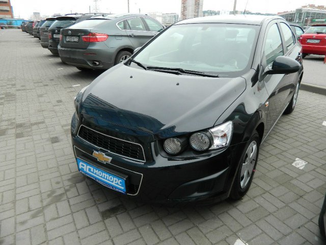 Продаётся Chevrolet Aveo 2013 г. в.,  1.6 см3,  ,  цвет:  черный в городе Санкт-Петербург, фото 1, стоимость: 579 000 руб.