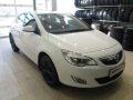 Opel Astra (2011 год) в городе Пермь, фото 4, Пермский край