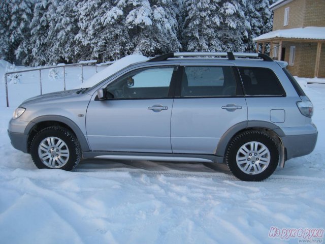 Mitsubishi Outlander,  внедорожник,  2004 г. в.,  пробег:  160000 км.,  автоматическая,  2.4 л в городе Киров, фото 2, Mitsubishi