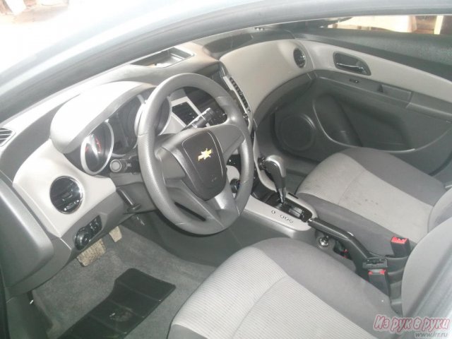 Chevrolet Cruze,  седан,  2010 г. в.,  пробег:  32700 км.,  автоматическая,  1.6 л в городе Ростов-на-Дону, фото 4, стоимость: 470 000 руб.