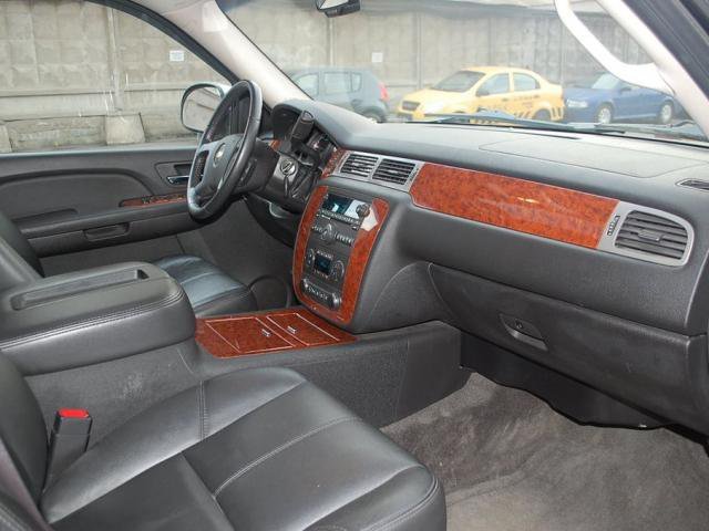 Chevrolet Tahoe,  2008 г. в.,  автоматическая,  5327 куб.,  пробег:  89000 км. в городе Санкт-Петербург, фото 7, Chevrolet